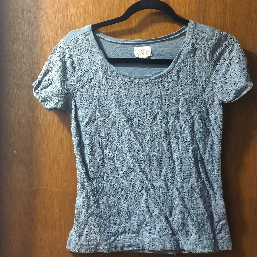 Gray Levi Top